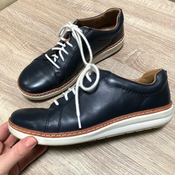 Navy Unstructured Clark’s Shoes - Picture 3 of 7